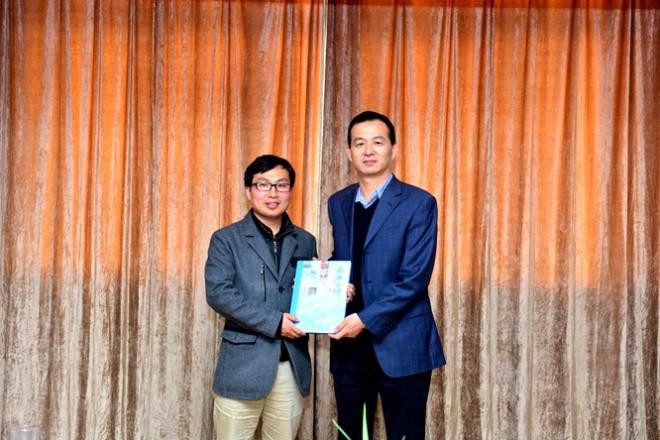 全國道德模范、感動(dòng)中國人物洪戰輝應邀與江南學(xué)子共話(huà)信仰、責任與成長(cháng)